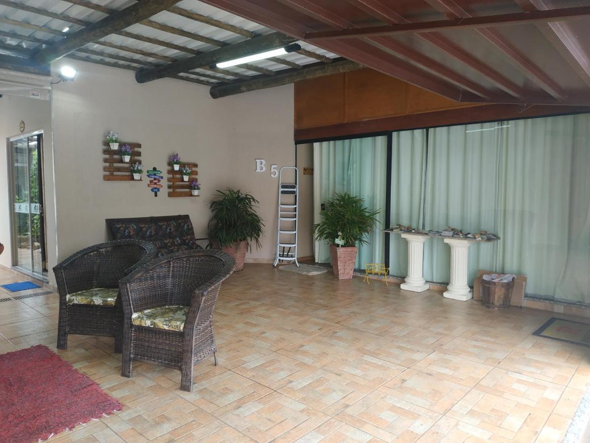 Suites Belo Quinto & Spazzio Bloco 2 Brotas Exterior photo